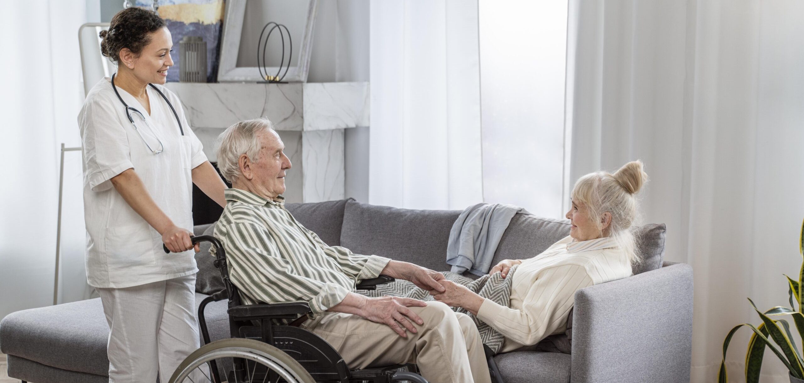 senior-couple-holding-hands